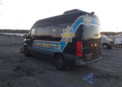 2021 Mercedes-Benz Sprinter 2500 Standard Roof I4 z USA, uszkodzony, nr VIN W1Z40FHY0MT067076